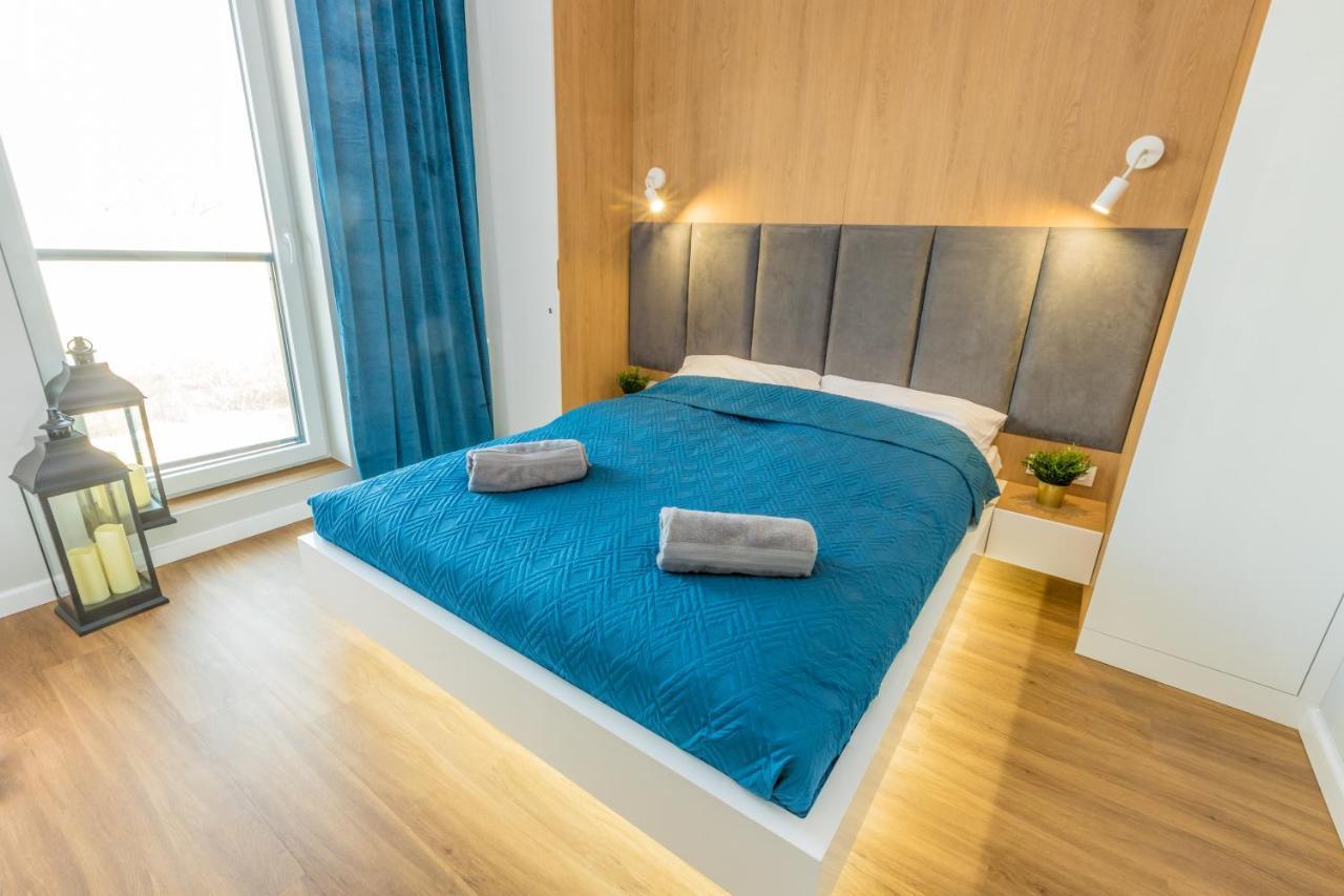 Royal Manu Apartment Netflix Łódź Exteriör bild
