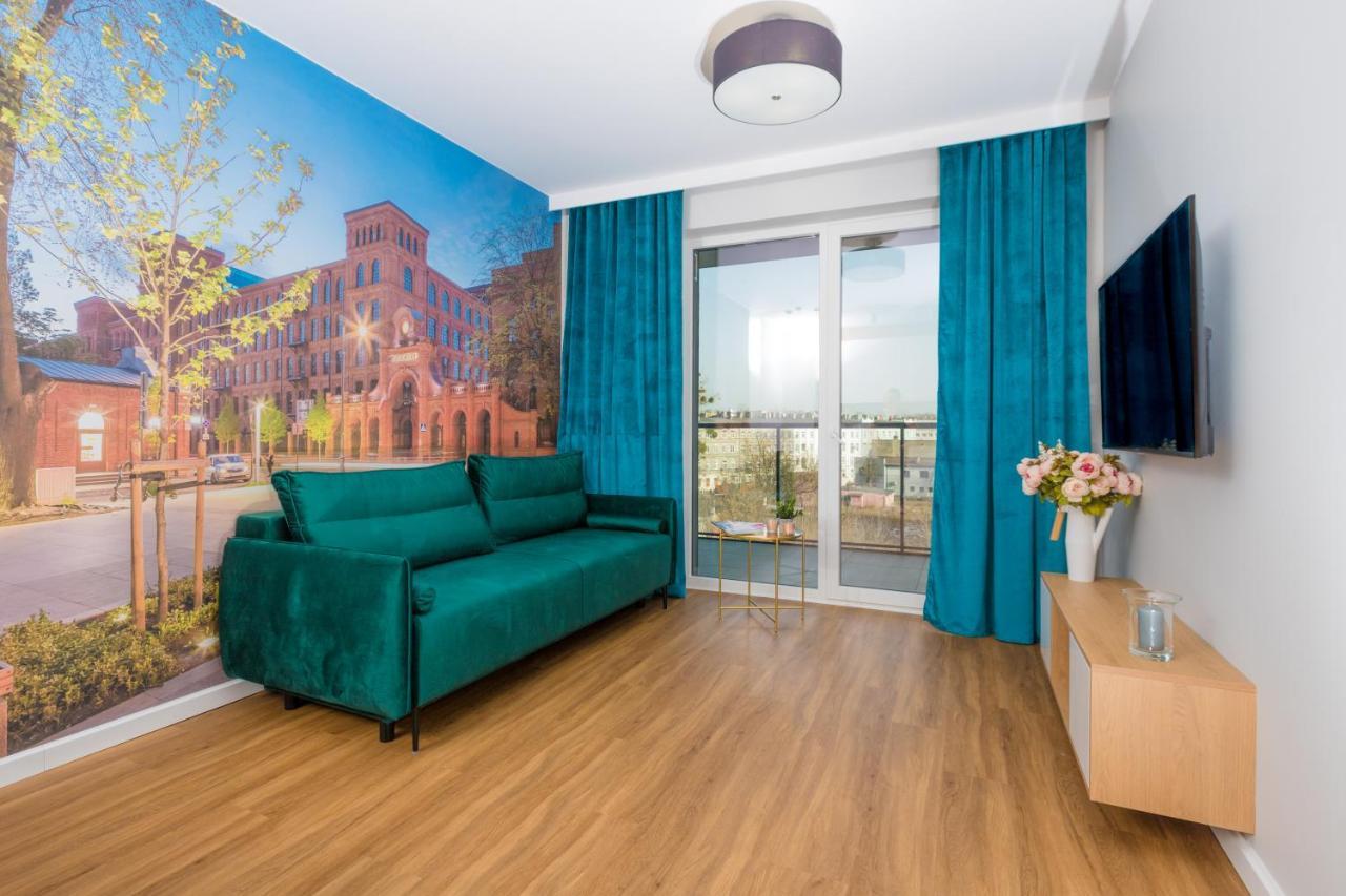 Royal Manu Apartment Netflix Łódź Exteriör bild