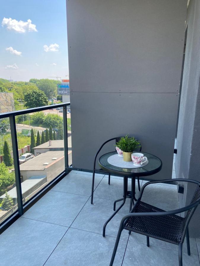 Royal Manu Apartment Netflix Łódź Exteriör bild
